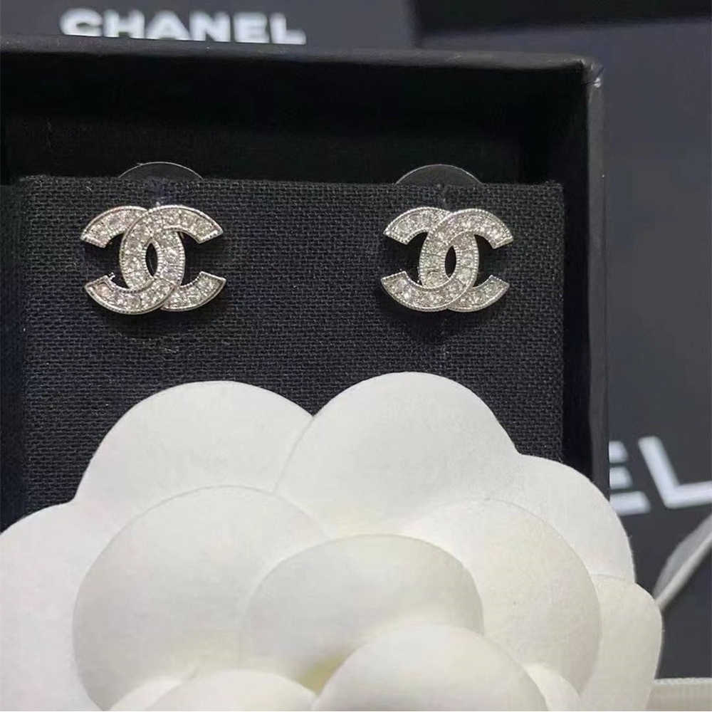 Chanel Silver Earrings ✧ - Picture 3 of 4